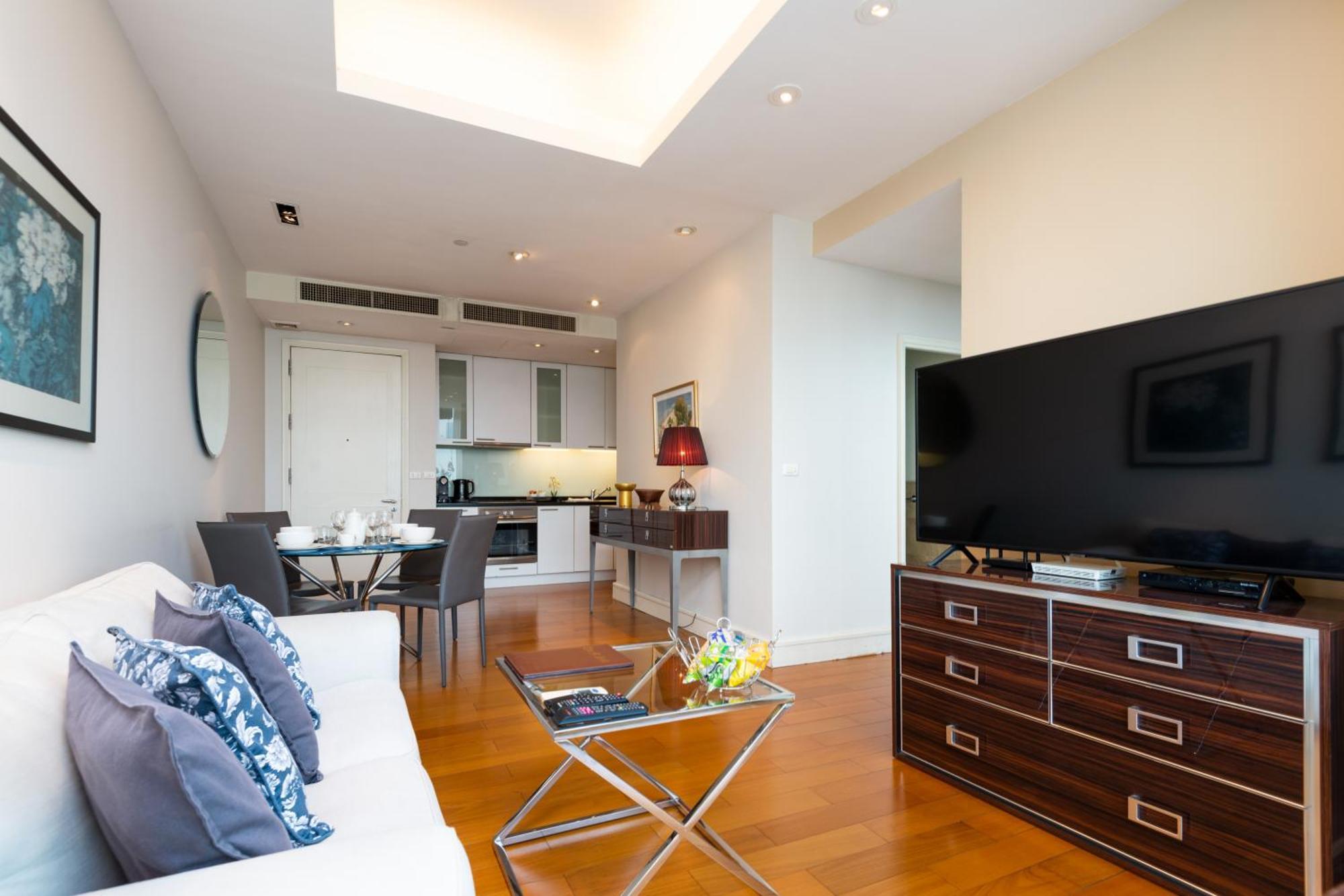 Sky Villas Apartments Bangkok Room photo